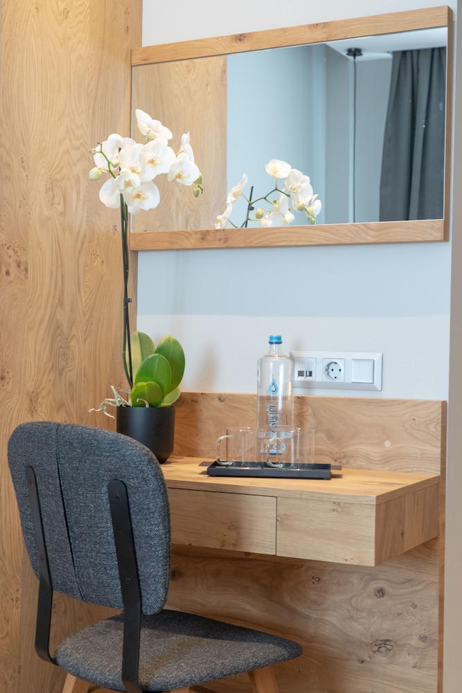 Apartment photo 2