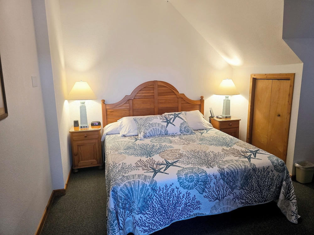 Standard Suite, 1 Bedroom, Non Smoking (Suite 305, Private Deck, Harbor Front) photo 2