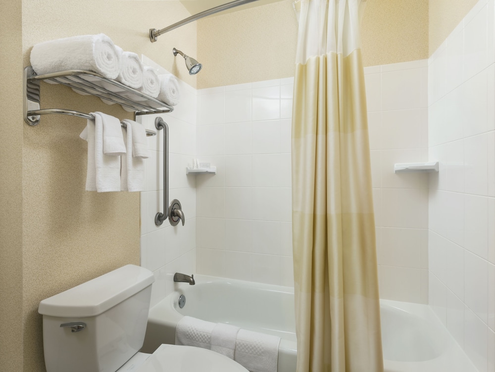 Suite, Multiple Beds - Photo 5