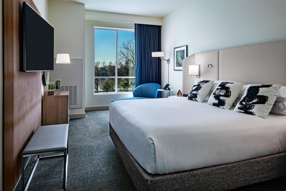 Suite, 1 Bedroom, Accessible Bathtub