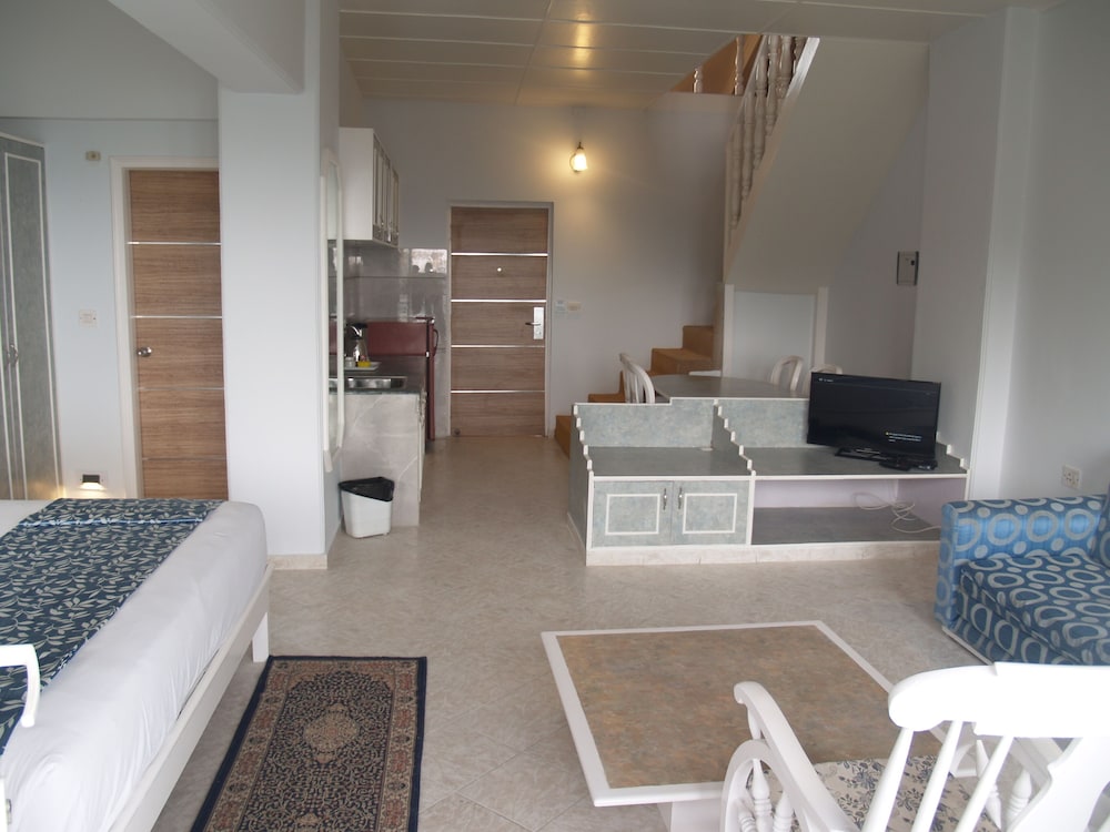 Royal Executive Suite With Balcony and Valley View - Photo 2
