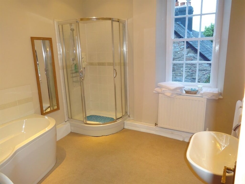 Suite, Ensuite (R1) photo 3