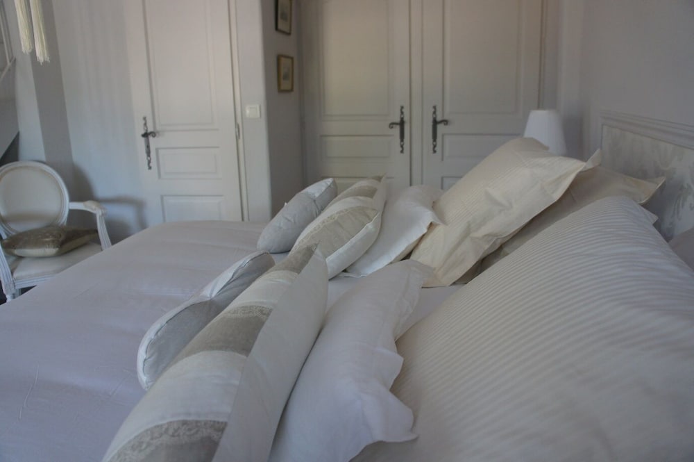 Double or Twin Room photo 3