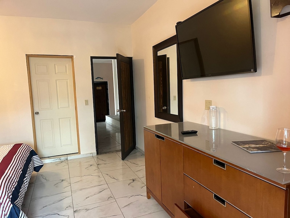 Standard Double Room, 1 Bedroom, Partial Sea View