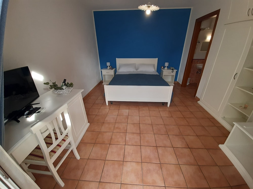 Deluxe Double Room - Photo 3