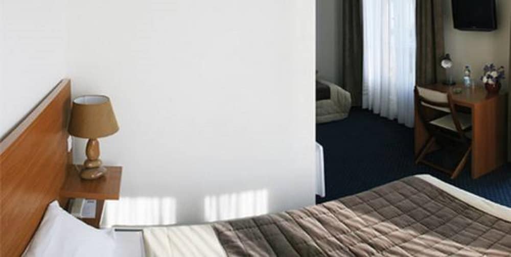 Standard Twin Room photo 1