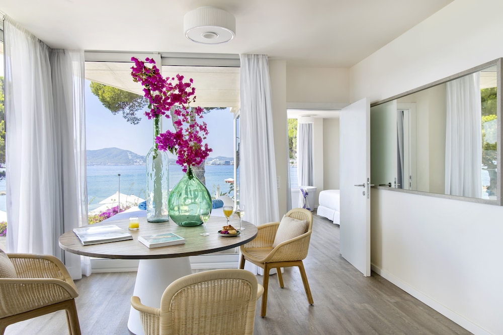 Beyond ME+ Suite with Sea View - Photo 1
