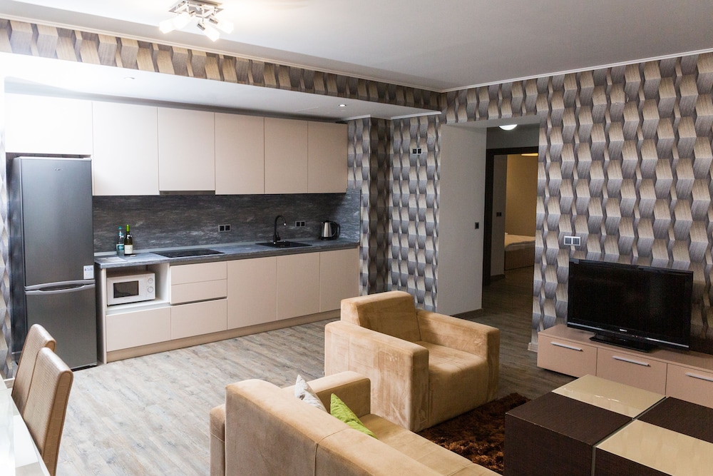 Comfort Apartment, 3 Bedrooms photo 3