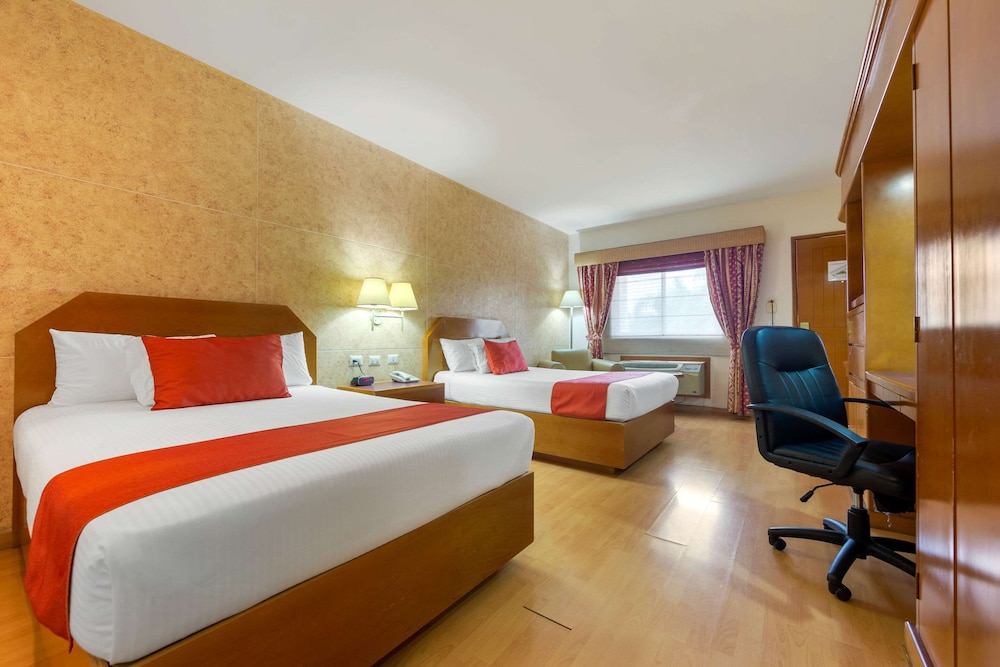 Superior Quadruple Room, 2 Double Beds, Non Smoking
