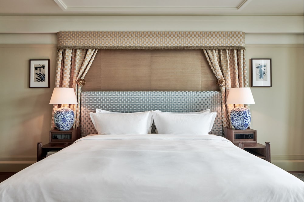 Premium Room, River View (Deluxe)