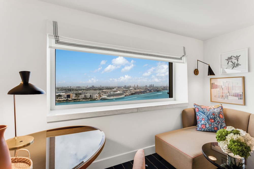 Classic Room, 2 Queen Beds, Bay View