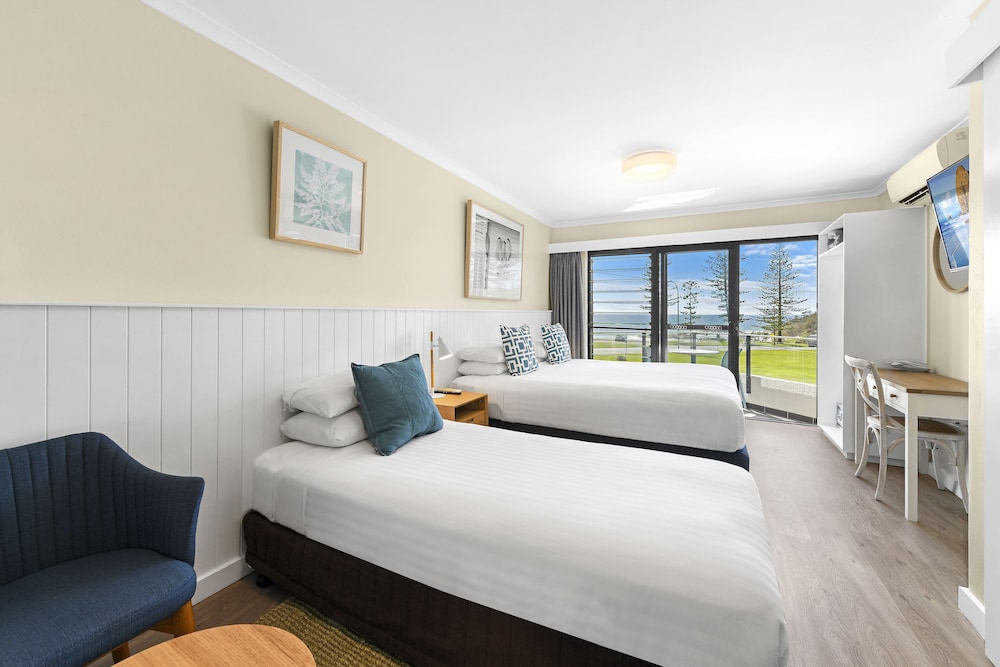 Superior Ocean View Room - Photo 3