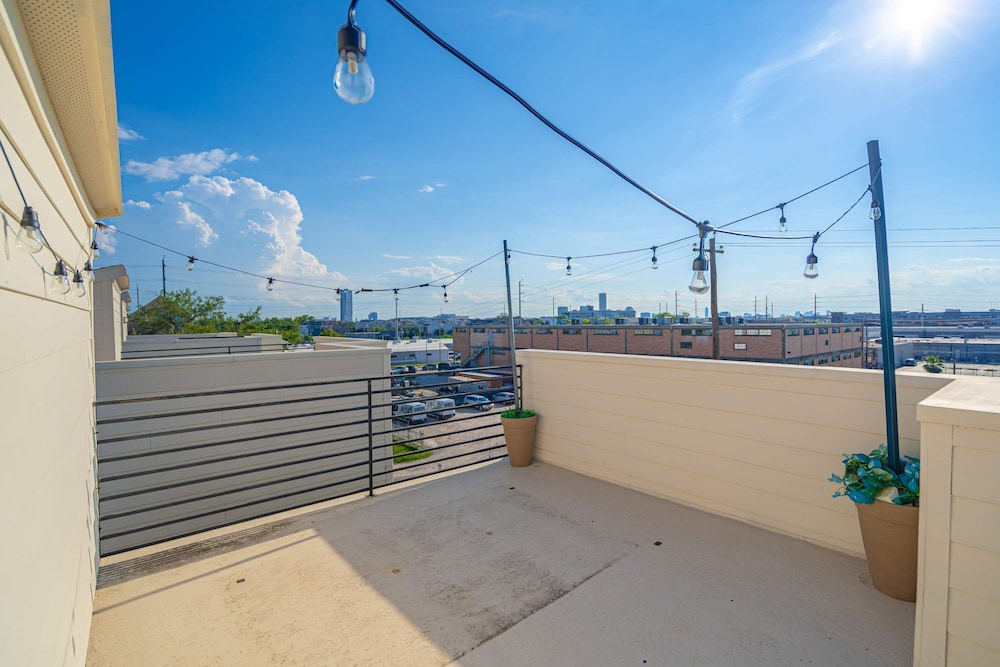 3BD HTX Luxe Home Fast Wi-fi Garage Location, Billede 8