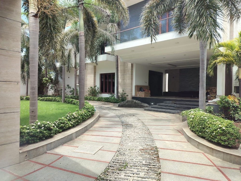 Deluxe Villa