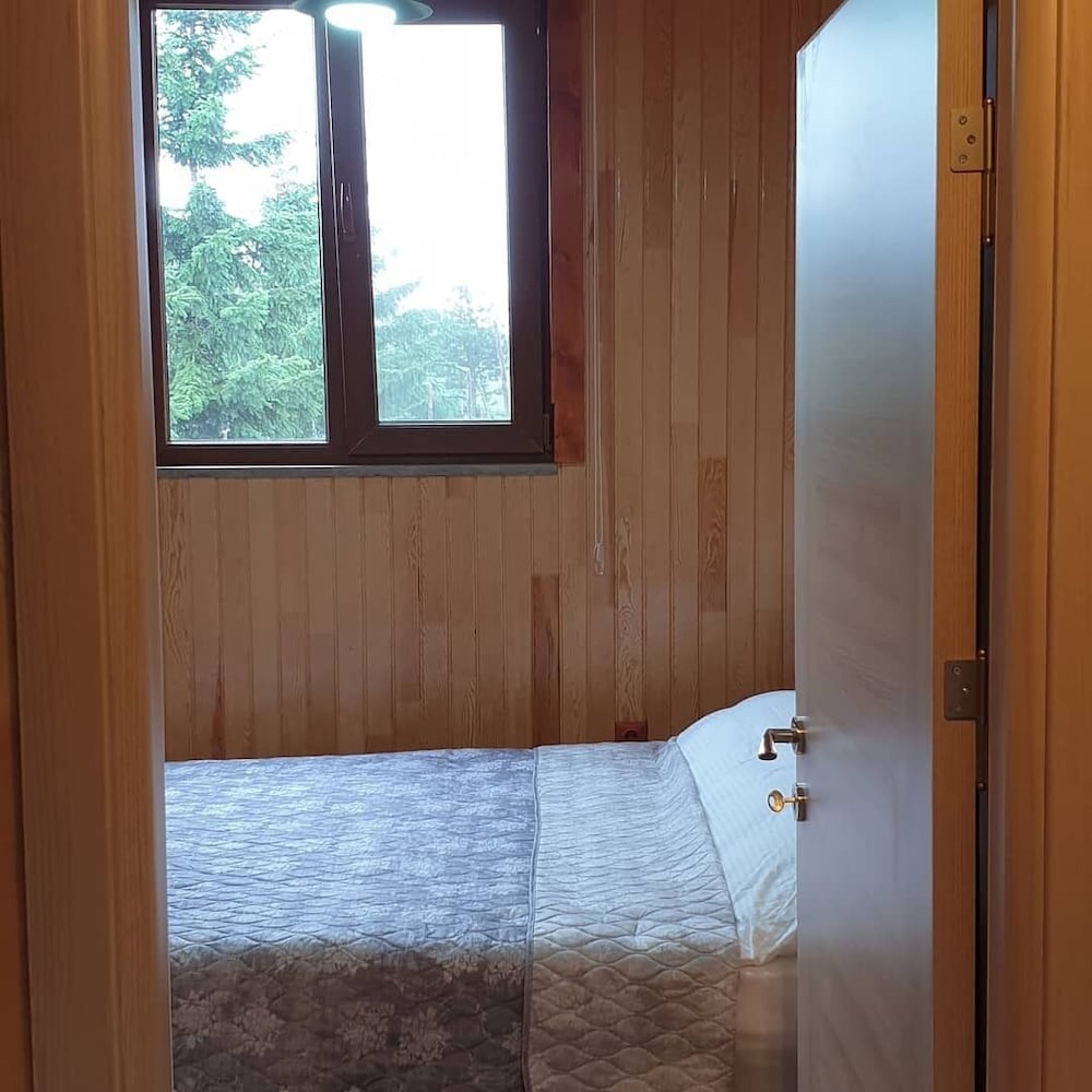 Elite Tree House photo 1