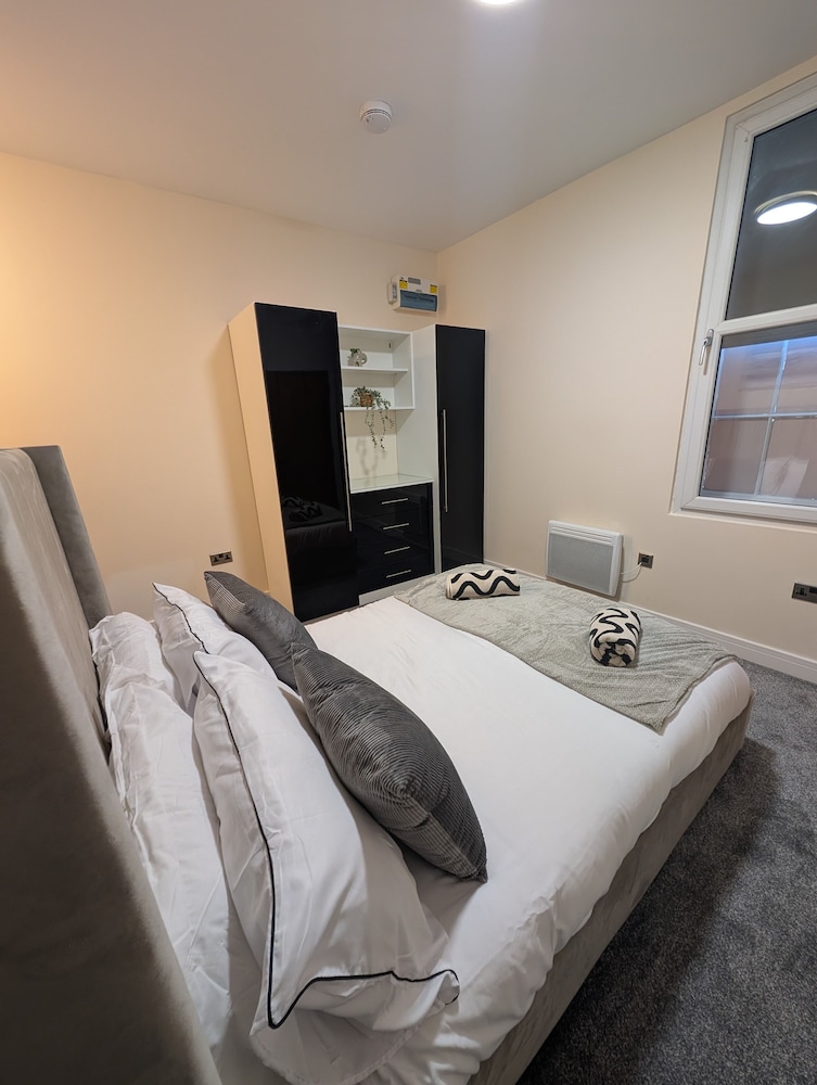 Deluxe Apartment, City View photo 3