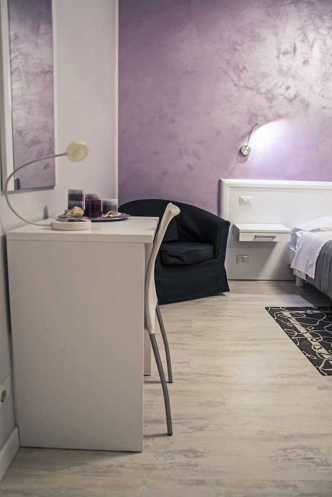 Standard Double Room photo 3