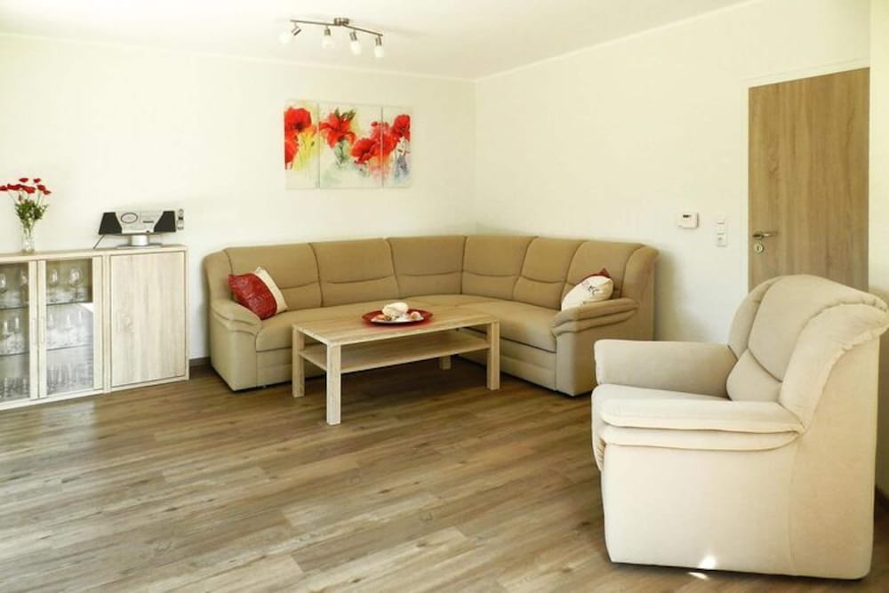 Classic Apartment, 2 Bedrooms photo 2