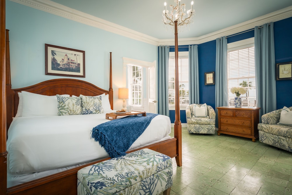 Partial Ocean View King