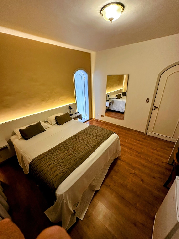 Deluxe Room photo 2