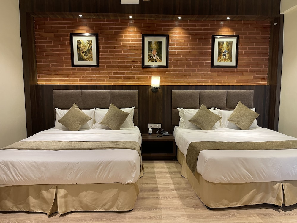 Executive Triple Room, 2 Queen Beds photo 1