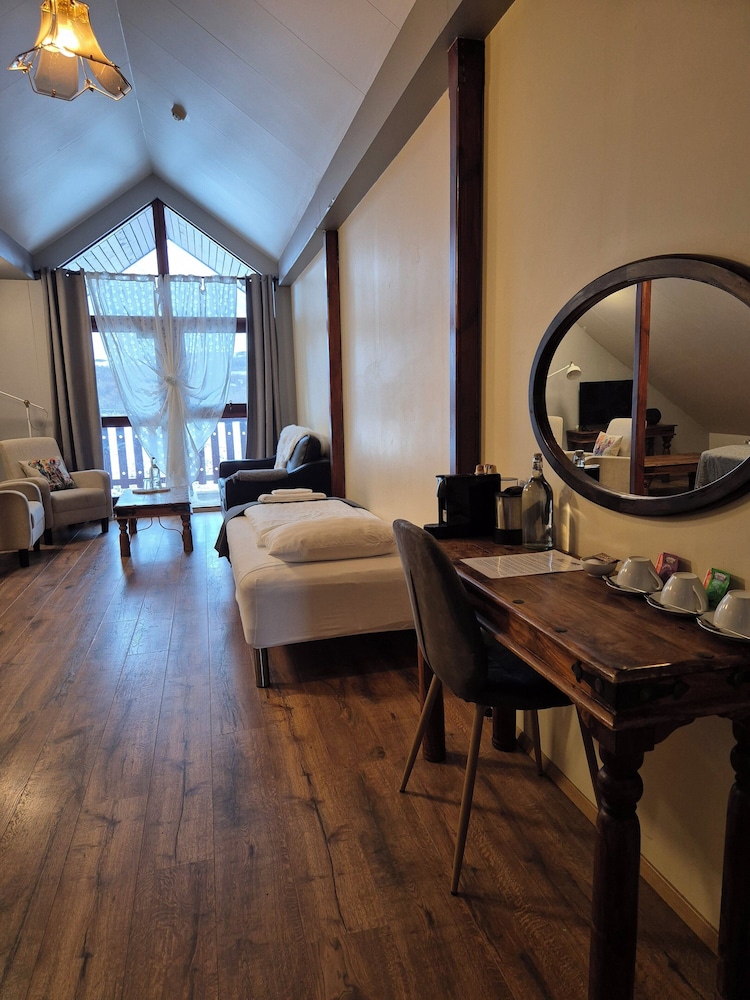 Standard Triple Room, Private Bathroom photo 1