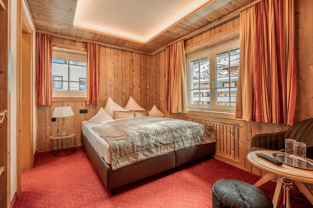 Standard Double or Twin Room