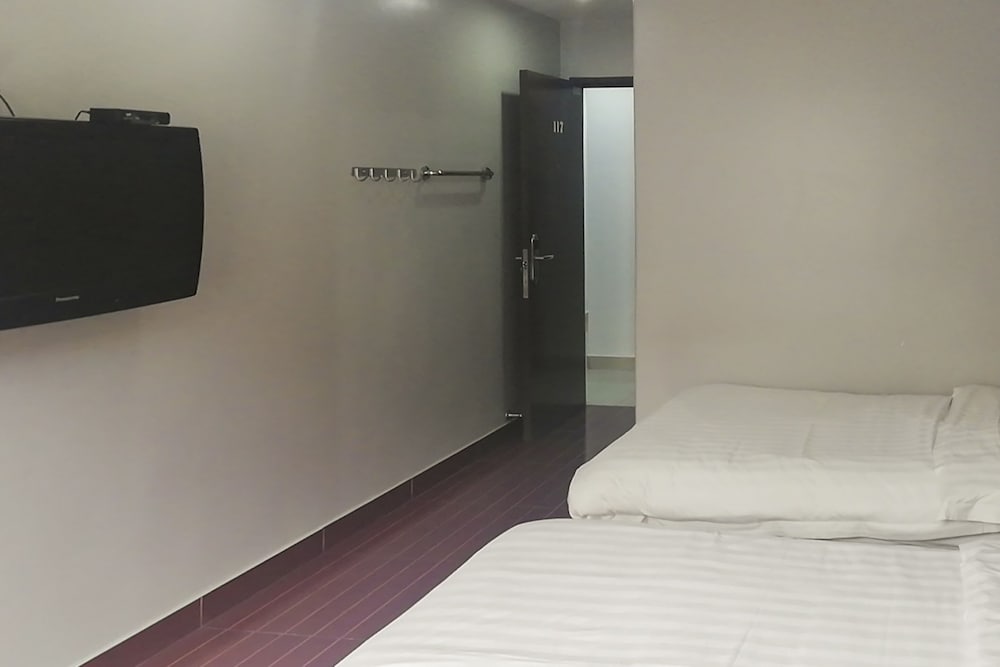 Deluxe Triple Room photo 3