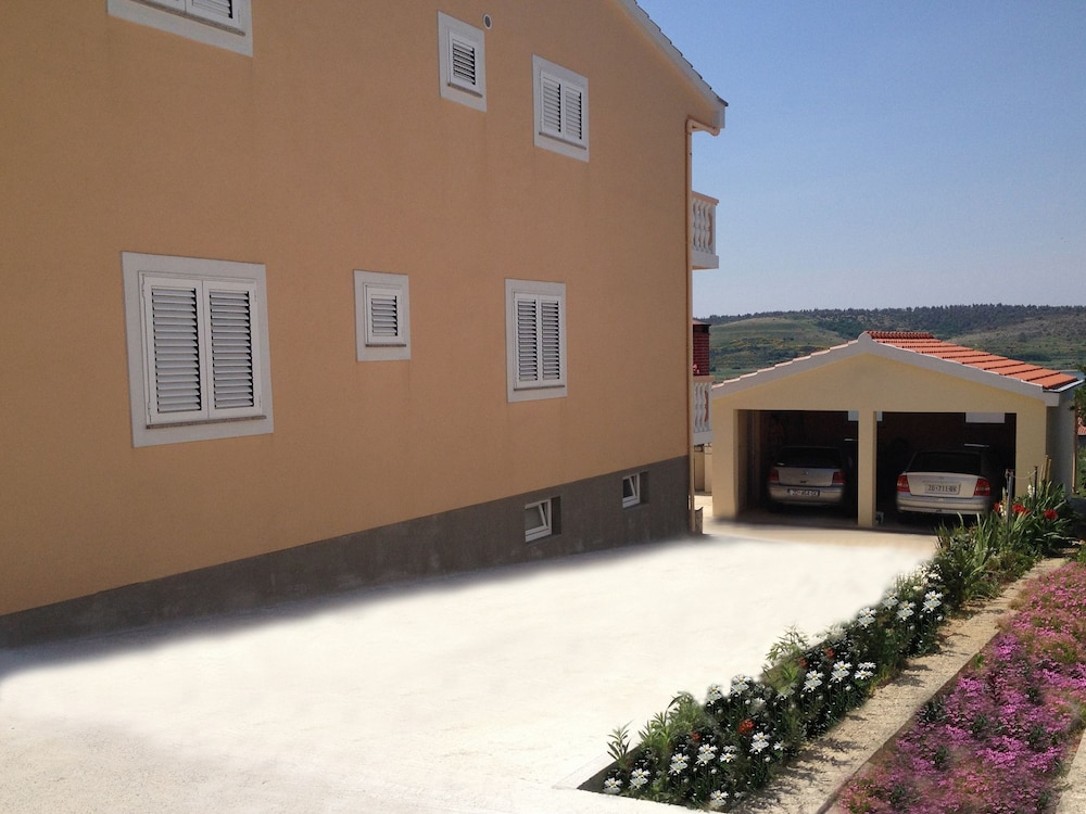 Apartment (Adria - with beautiful garden - A1(2))
