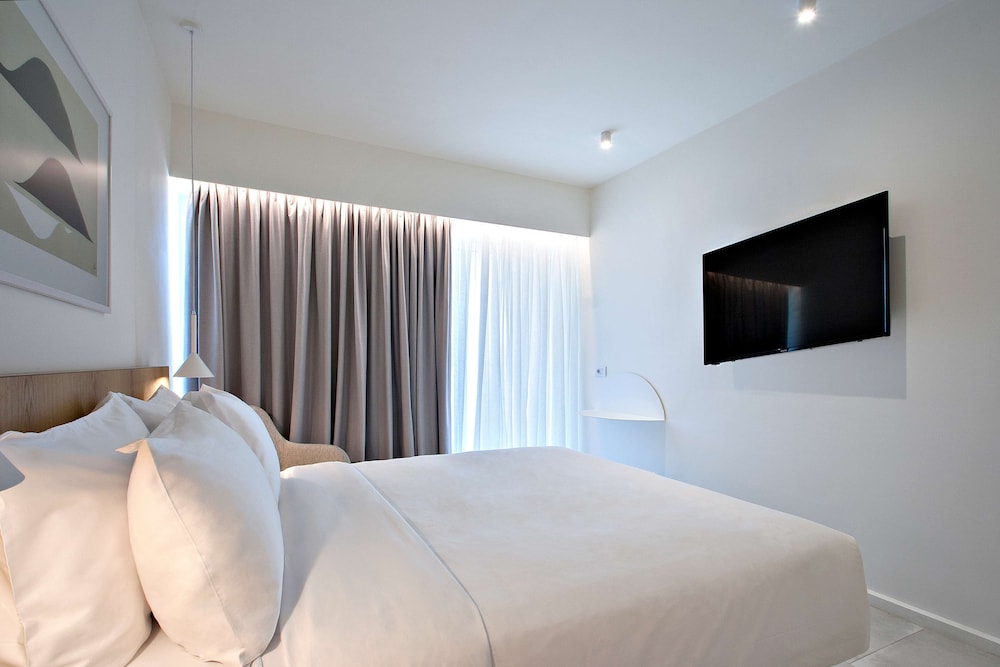 Standard Room (Inland View) - Photo 2