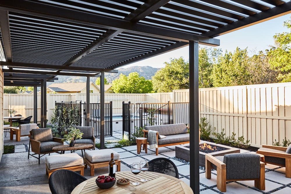 Suite (Orchard) - Photo 5