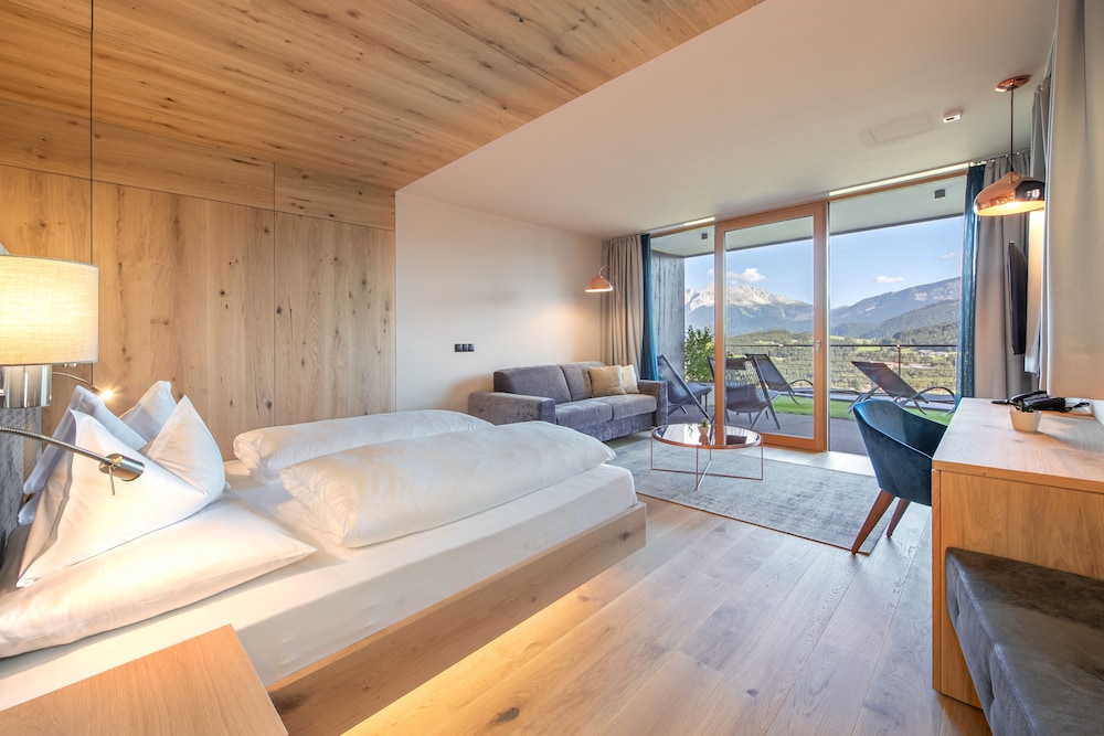 Luxury Room