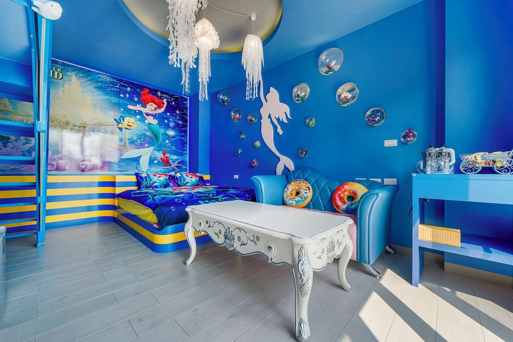Superior Quadruple Room - Photo 4