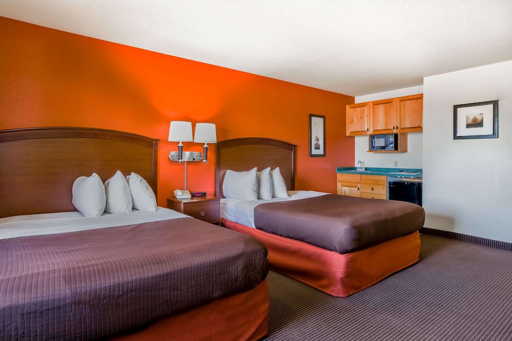 Room, 2 Queen Beds, Non Smoking