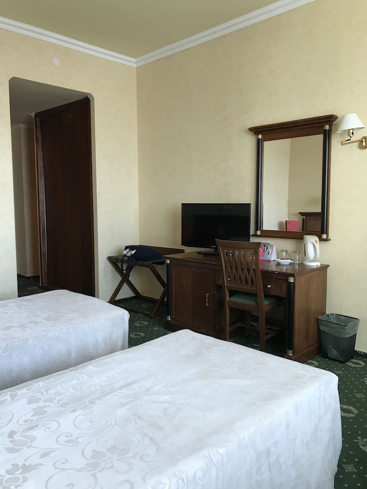 Standard Twin Room photo 3