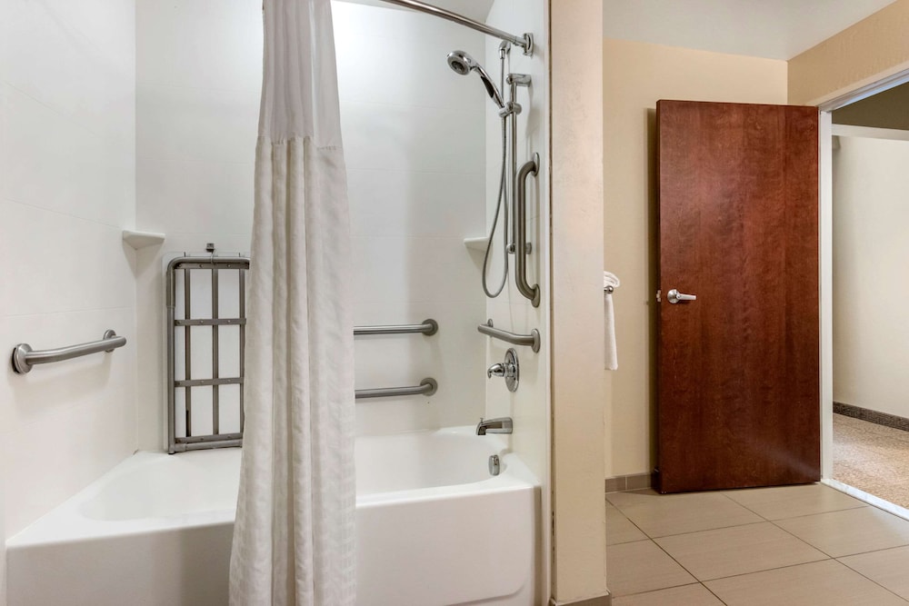 Comfort Suites Airport-University, Billede 5