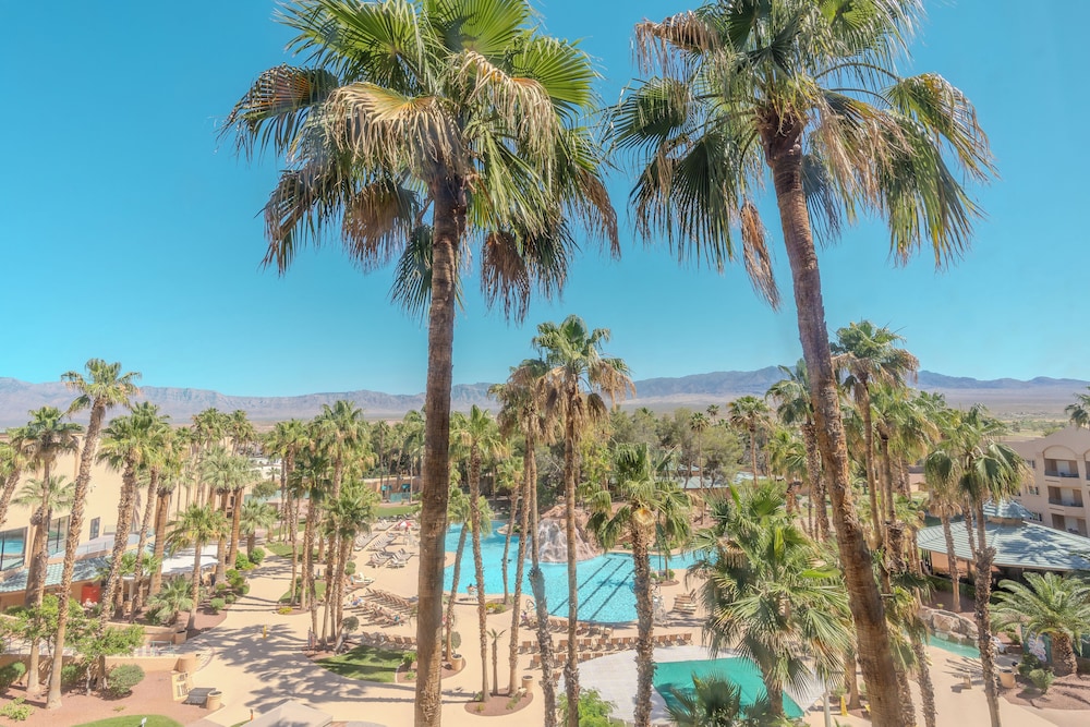 Standard Room, 2 Queen Beds, Pool View - Photo 6