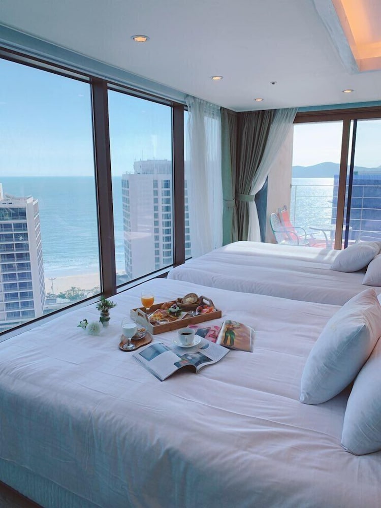 European Suite, Ocean View (Occupancy : min 4, max 8 - Additional person fee pay upon arrival) photo 3