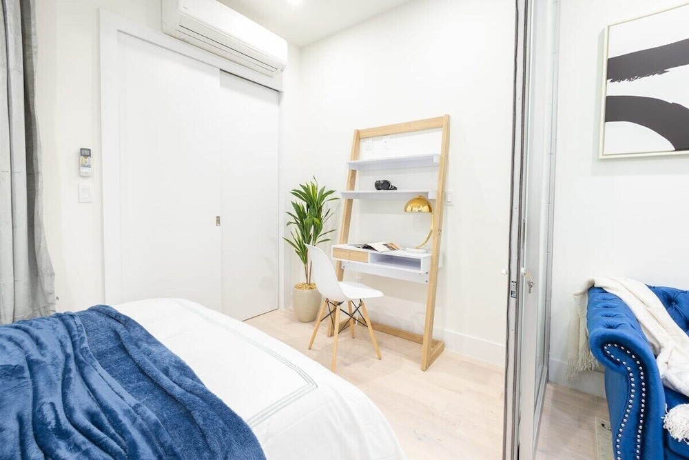 Apartment, 1 Bedroom, Pets Allowed photo 2