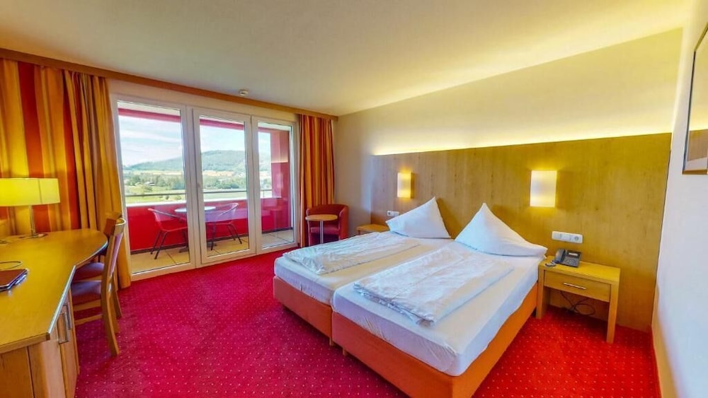 Comfort Double Room, Balcony, Golf View photo 3