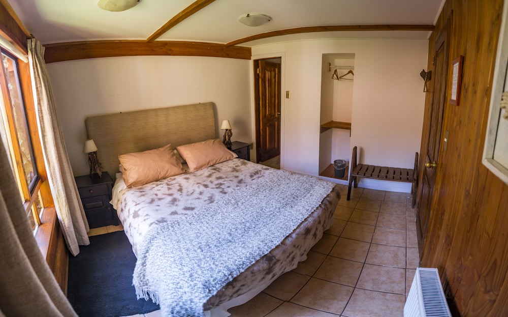 Standard Double Room, 1 Double Bed, Private Bathroom photo 1
