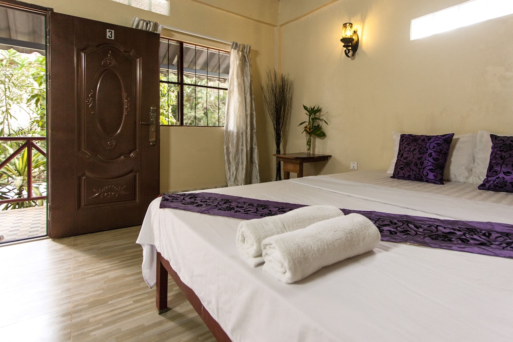 Economy Double Room photo 2