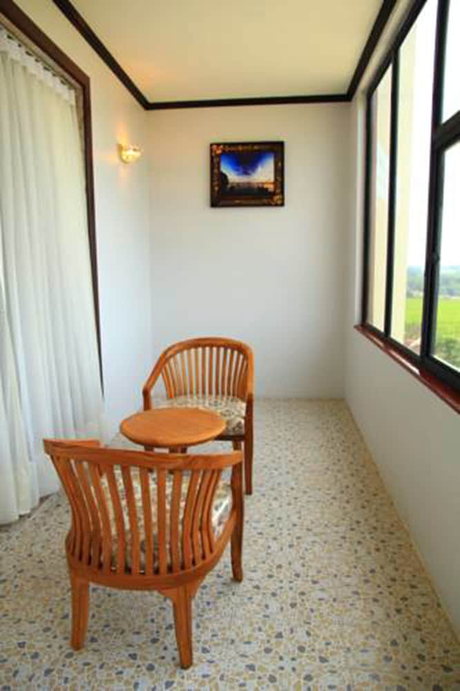 Superior Twin Room - Photo 9