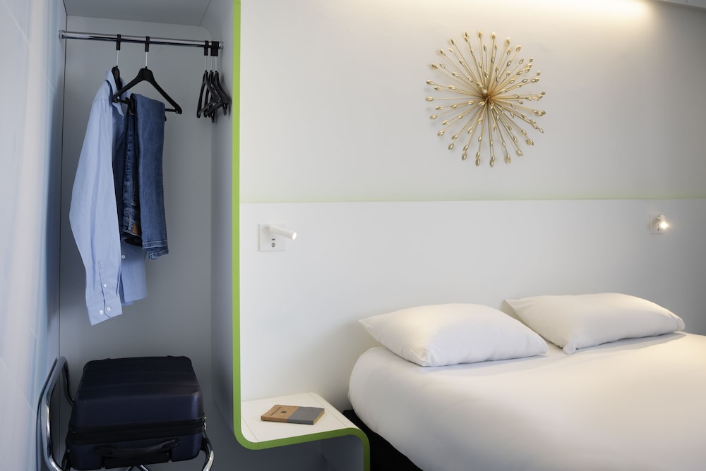 Standard Double Room - Photo 4