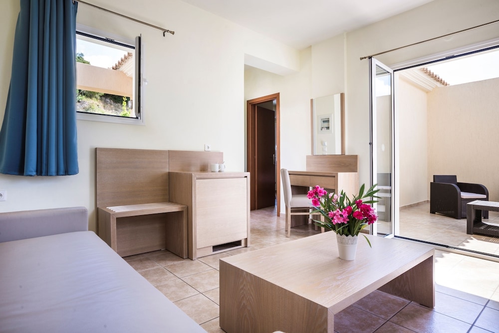 Superior Apartment, 1 Bedroom, Sea View photo 2