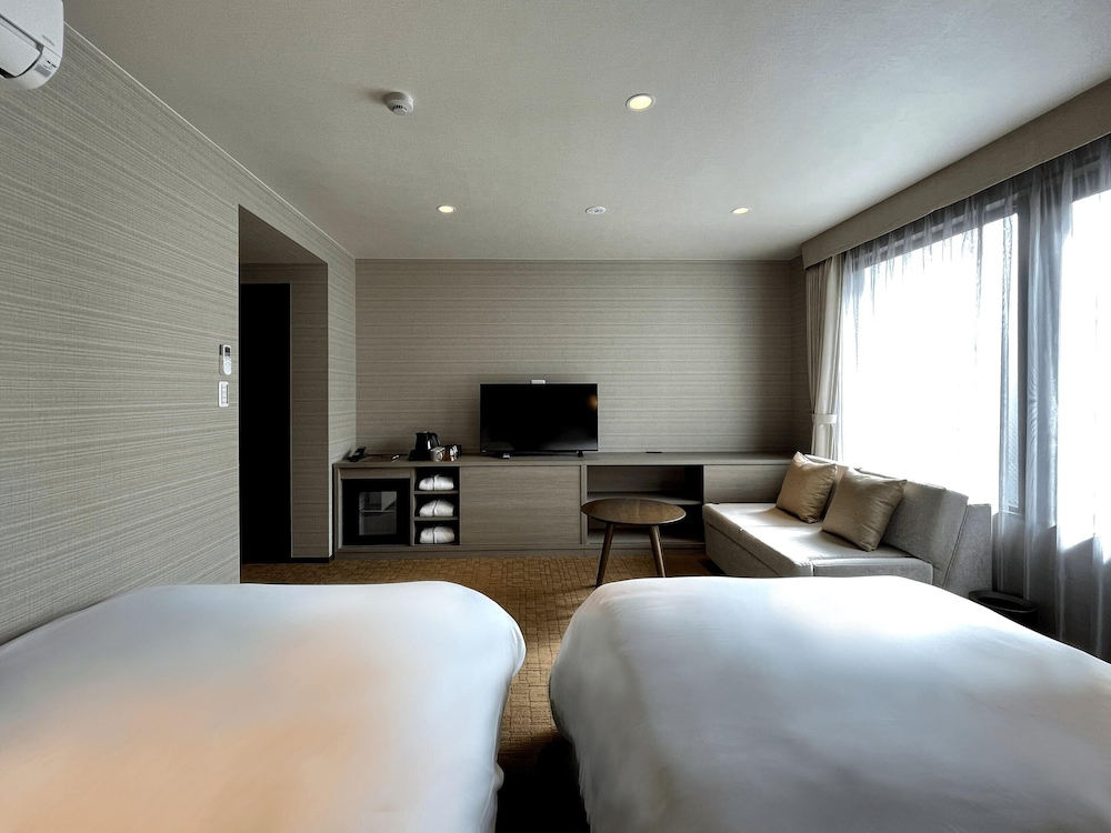 Twin Room for 3 people, Non Smoking photo 2