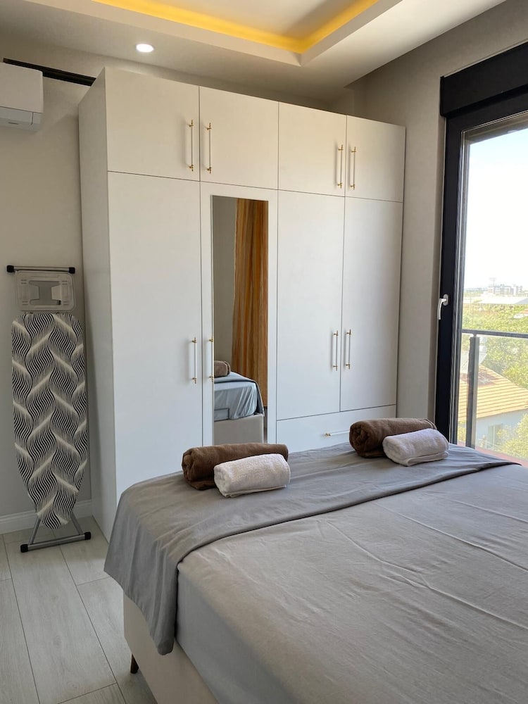 Apartment, Mountain View