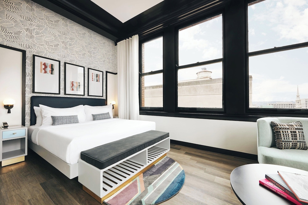 Executive Room, 1 King Bed, Corner