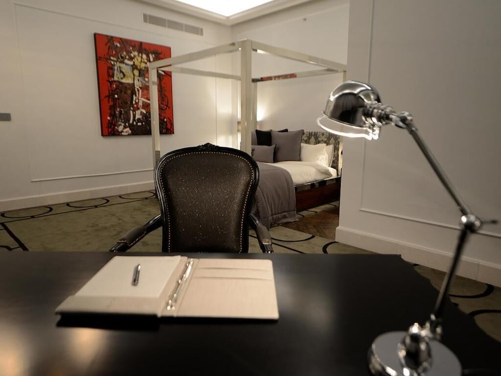 Presidential Suite photo 1