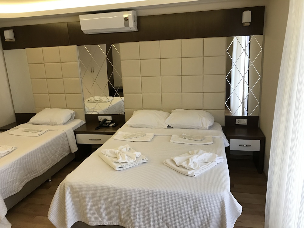Standard Triple Room photo 1